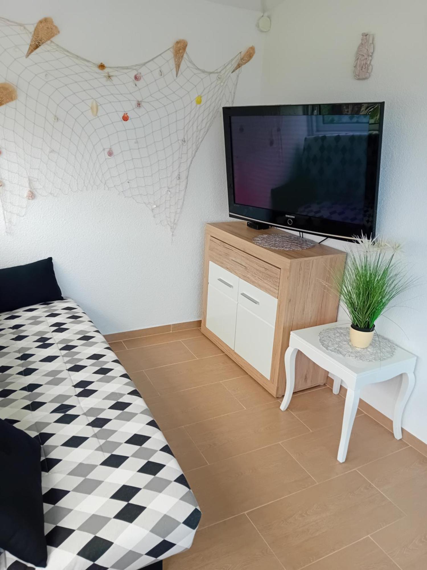 Apatmani Peternel Apartment Vir Exterior photo