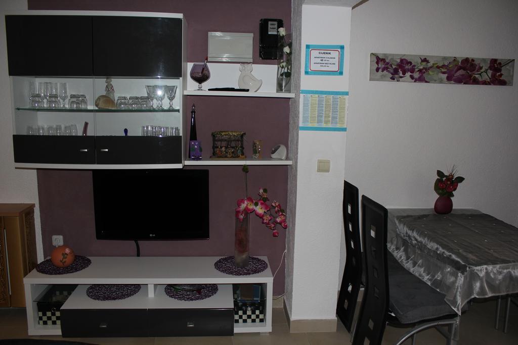 Apatmani Peternel Apartment Vir Exterior photo