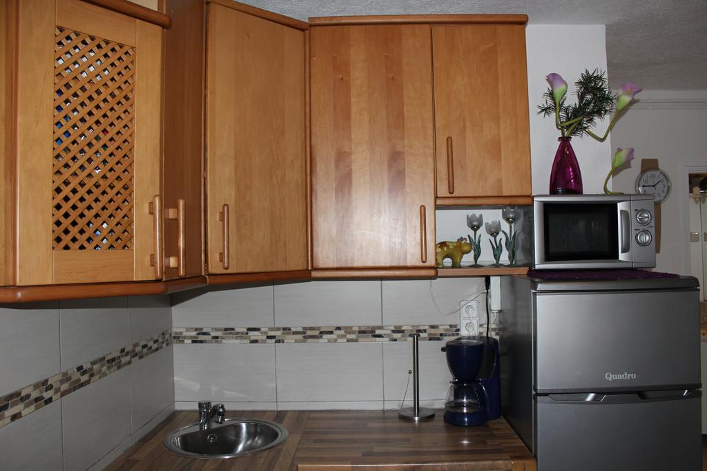 Apatmani Peternel Apartment Vir Exterior photo