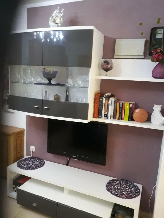 Apatmani Peternel Apartment Vir Exterior photo